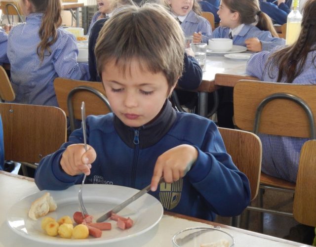 Almuerzo Kinder